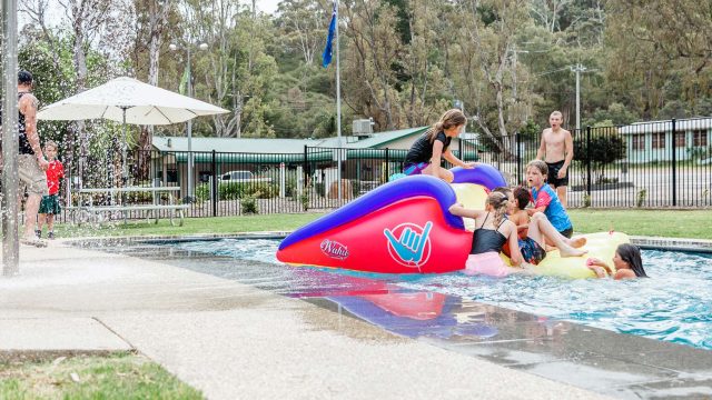 eildon-pondage-holiday-park.jpg