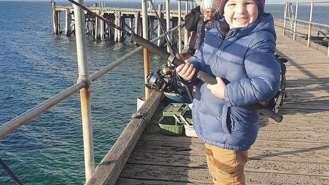 family-fishing.jpg