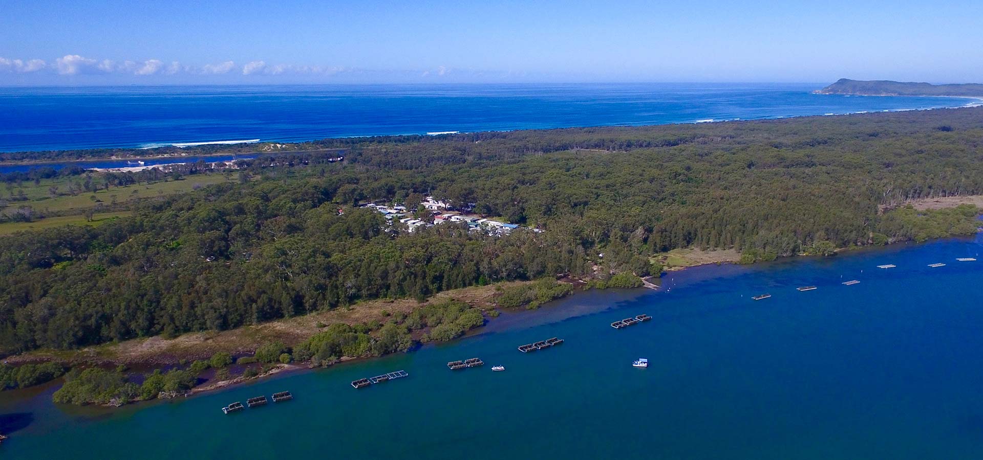 Diamond Waters Caravan Park Logo